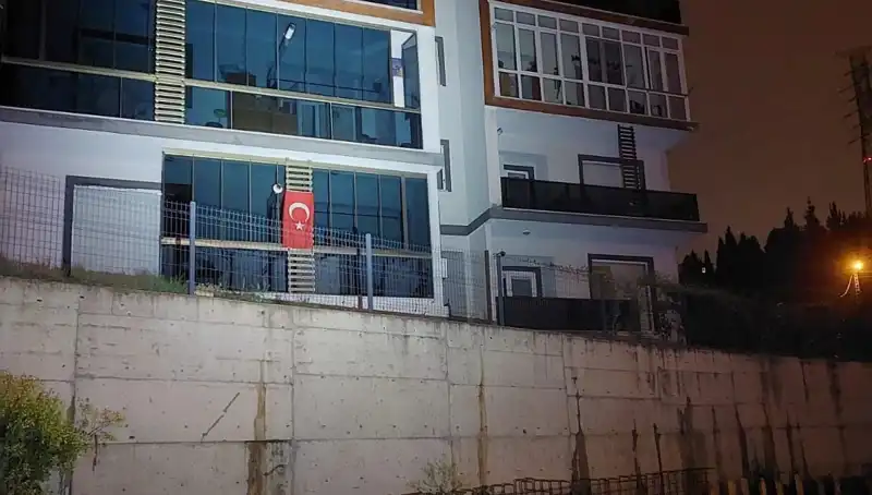 Sakarya'da Başka Bir Deprem Kaçınılmaz mı? 4 Katlı Apartman Tahliye Edildi