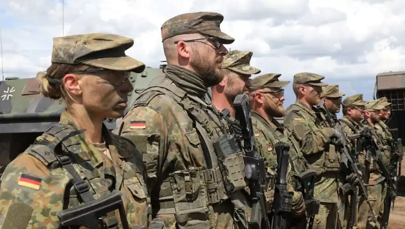 Almanya, Rusya'nın Kapısına Asker Gönderiyor: Stratejik Bir Adım mı?
