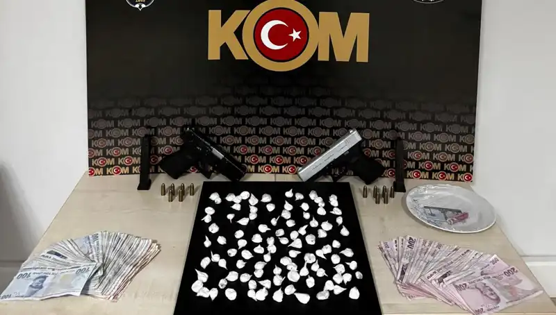 Çeşme’de Silahlı Saldırı: Evde Başlayan Korkunç Olayda Üç Gözaltı