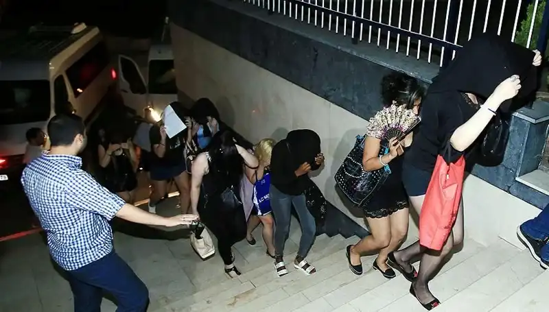 Düzce'de Fuhuş Operasyonu: 5 Zanlı Tutsak!