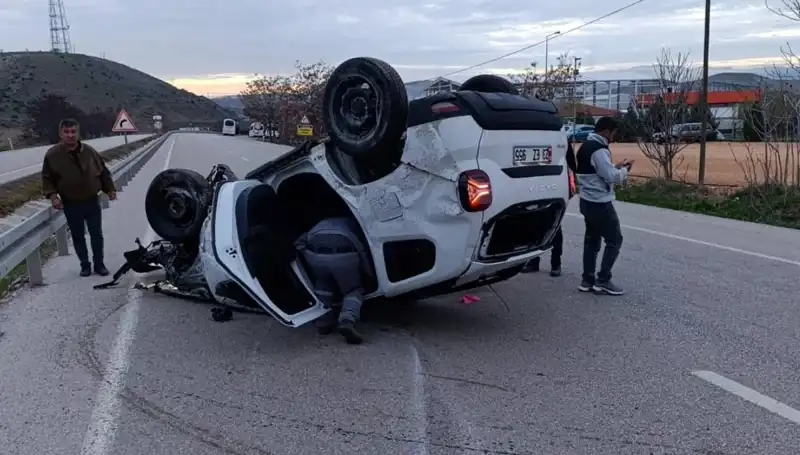 Kontrolden Çıkan Otomobilin Takla Atma Anı Kameralara Yansıdı