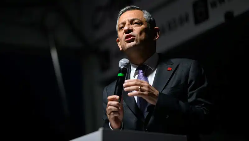 Özgür Özel'den Emeklilik İkramiyesi Hakkında Dikkat Çeken Açıklama