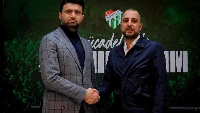 Bursaspor'un Yeni Teknik Direktörü Kim Oldu? Beklenen Açıklama Geldi!