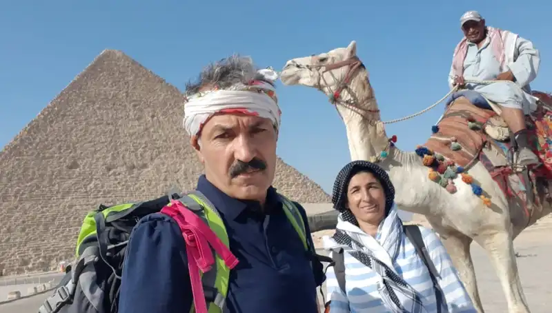 Şırnaklı Çift 16 Yılda 6 Kıtada 40 Ülke Gezdi: İnek Masraflarıyla Dünya Turu