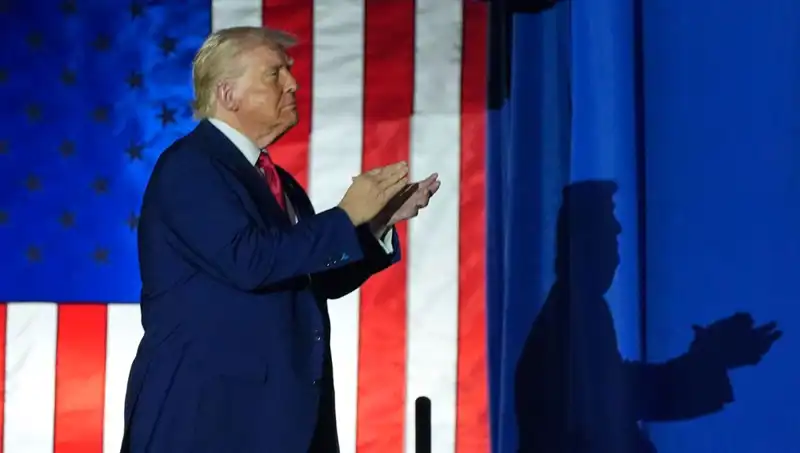 Trump’ın 100 Günde Yıldızlar Kadar Parlayan Değişimi