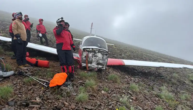 Türk Pilotun Uçak Kazası: Hayatını Kaybeden Pilot ve Kurtulan Yolcu