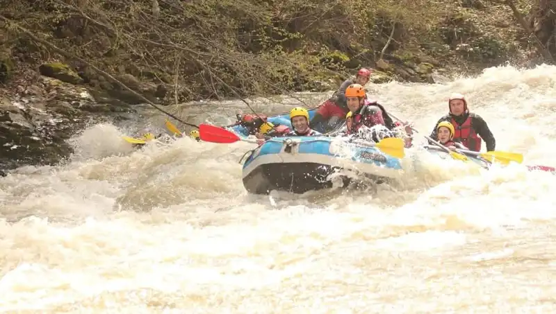 Rafting Tutkunlarına Müjde: Debi Arttı, Adrenalin Dolu Anlar Başlıyor!