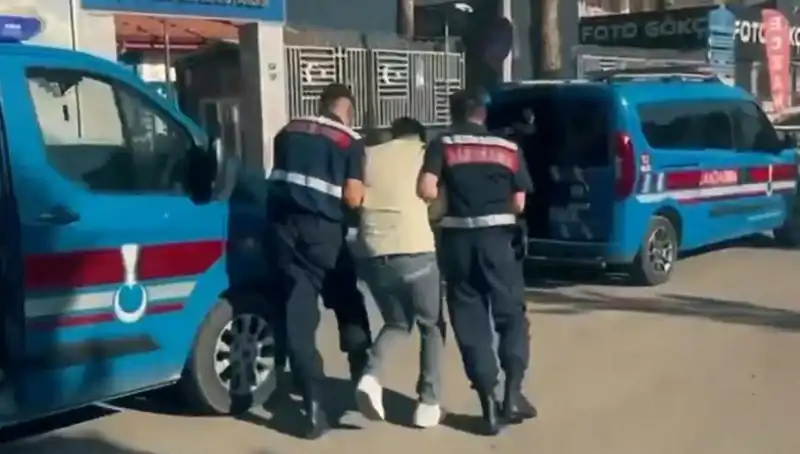 10 İlde Dev Suç Operasyonu: 74 Kişi Gözaltına Alındı