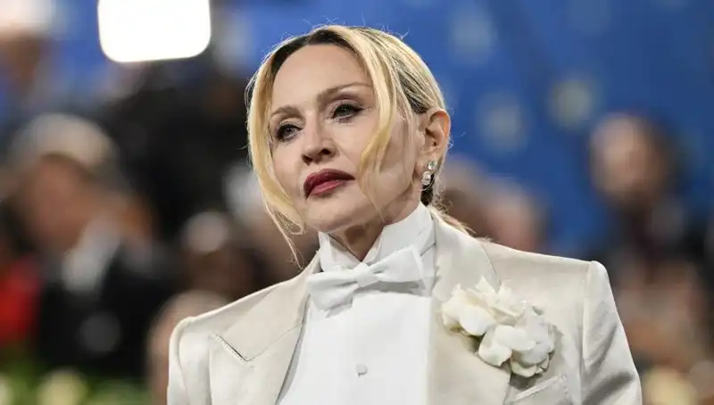 Madonna'nın Yeni Diyeti Nedir? Kanserle Mücadele Yöntemi Mi?