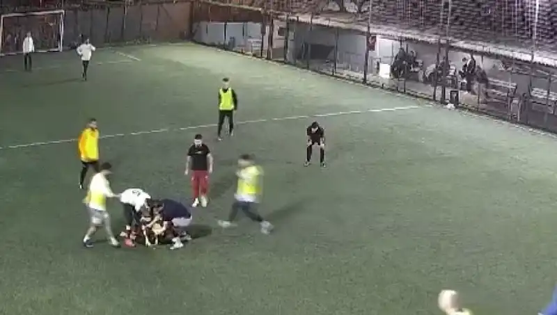 Korkutan Olay: İki Ayrı Halı Sahada İki Ölüm!