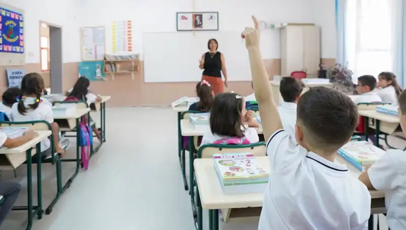 Ek Ders Ücretleri Öğretmenlerin Bayram Sevinci Olacak mı?