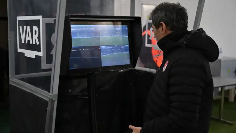 Beşiktaş-Gaziantep FK Maçına Alman VAR Hakemi Atandı, Neler Olacak?