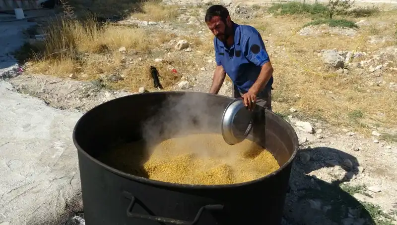 Her Yıl Ağustos'ta Başlayan Gelenek: Kazanlar Bu Yıl da Kaynamaya Başladı!