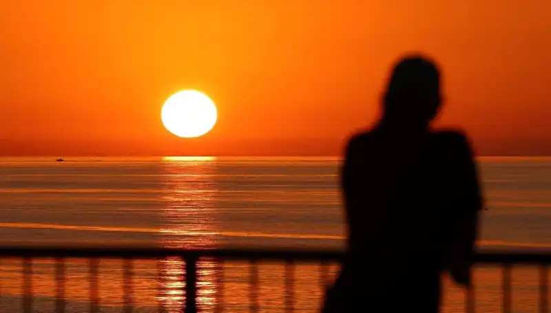 Batı'da Serinletici Hava, Doğu'da Kavurucu Sıcaklık: Hava Durumu Uyarıları