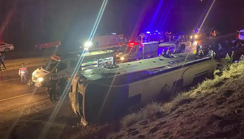 İşçi Servisi Kaza Yaptı: 23 Yaralı, Detaylar Şok Edici!