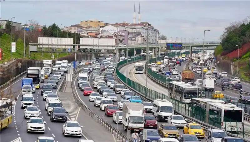 Yeni Trafik Cezaları Yolda: Genel Kurul Onayladı, Sürücüler Uyanık Olmalı!