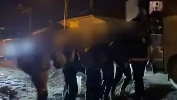 Van'da Göçmen Kaçakçılığı Operasyonu: 14 Gözaltı, Kaçaklar Kurtarıldı