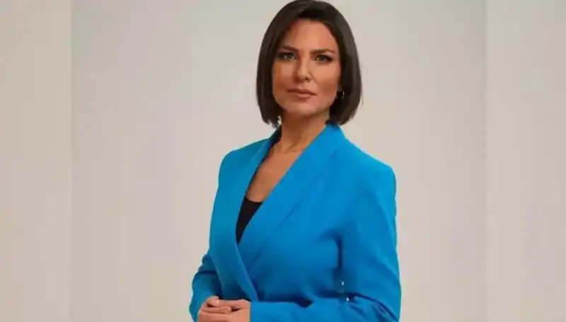 Ece Üner: Türk Televizyonunun Parlayan Yıldızı ve Öne Çıkan Kariyeri