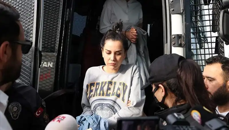 Dilan Polat'ın Instagram Hesabına Erişim Sağlanamıyor: Neler Oluyor?