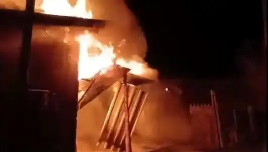 Karabük’te Korkutan Yangın: İki Ev Alev Alev Yandı