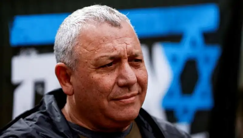 İsrail Siyasetinde Şok Gelişme: Gadi Eisenkot Görevinden Ayrıldı