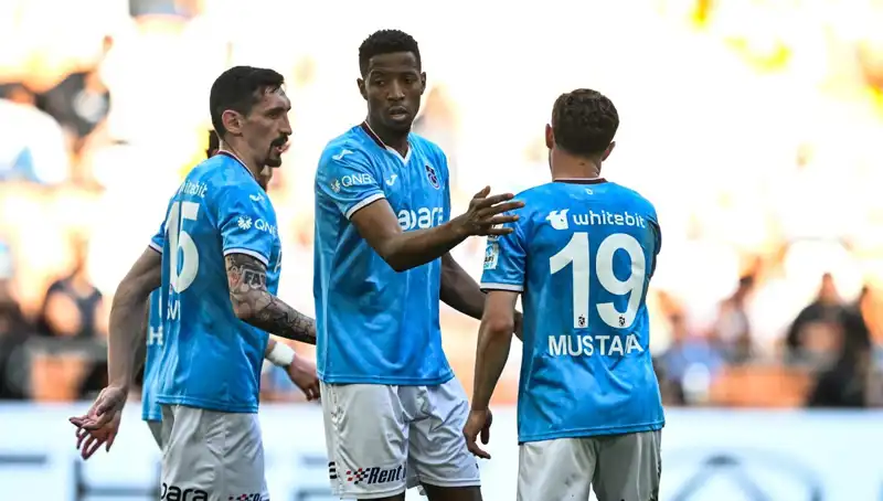Trabzonspor, Adana Demirspor'u Zorlanmadan Geçerek 3 Puanı Kaptı