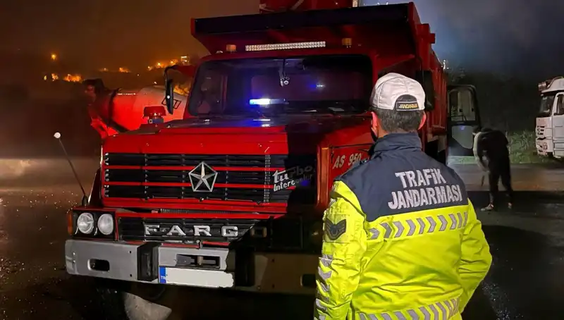 Kamyondaki Çakar Lamba Ceza Yükü: 138 Bin Lira Fatura