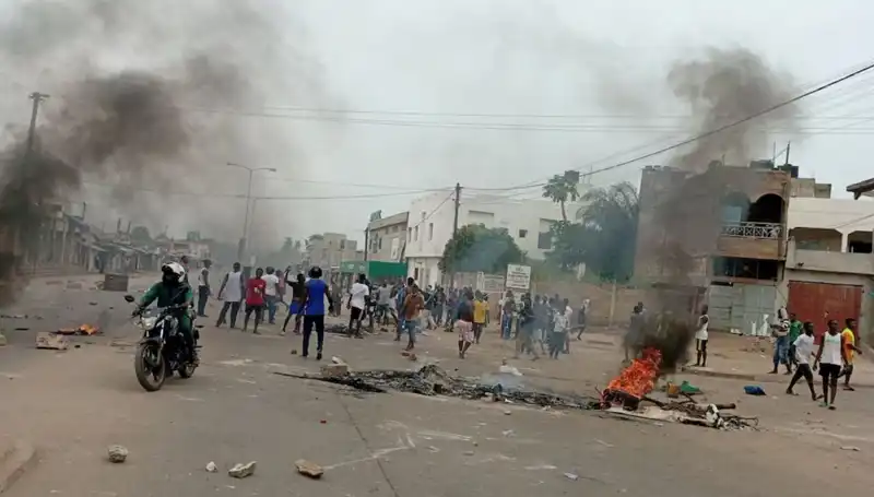 Togo'da Protesto Gözyaşları: Nehirlerde 7 Ceset Bulundu