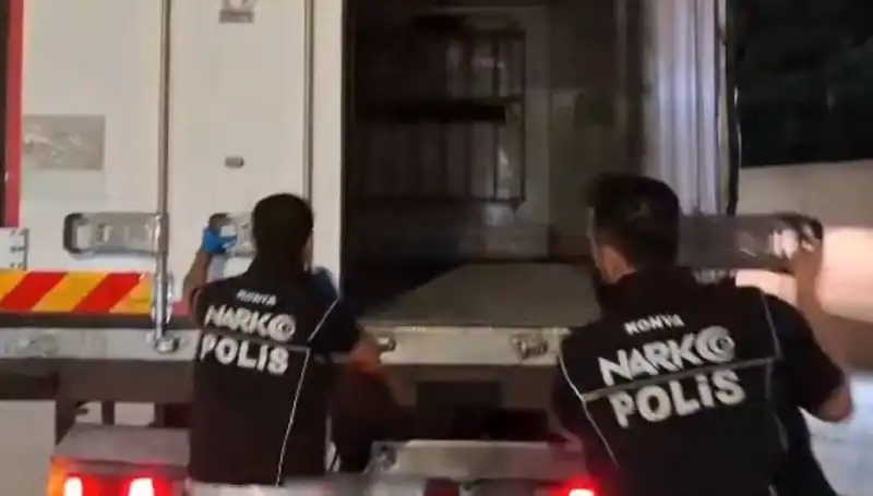 : Konya’da Uyuşturucu Operasyonunda Dört Şüpheli Yakalandı: Ayrıntılar Şaşırtıyor