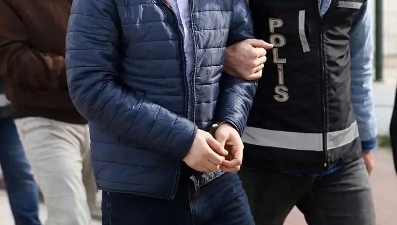İstanbul ve Ankara'da Sahte İçki Operasyonu: 52 Kişi Tutuklandı!
