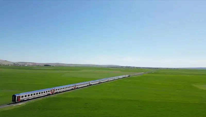 Malatya'da Başladı: Diyarbakır Ekspresi Yolcularını Bekliyor