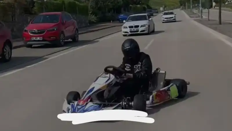 Go-Kart Sürücüsünden Tehlikeli Drift Gösterisi: Herkes Şaşkın!