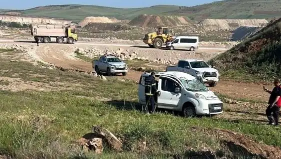 Mardin'de Feci Kaza: Dört Kişi Yaralandı, Olayın Sebepleri Araştırılıyor