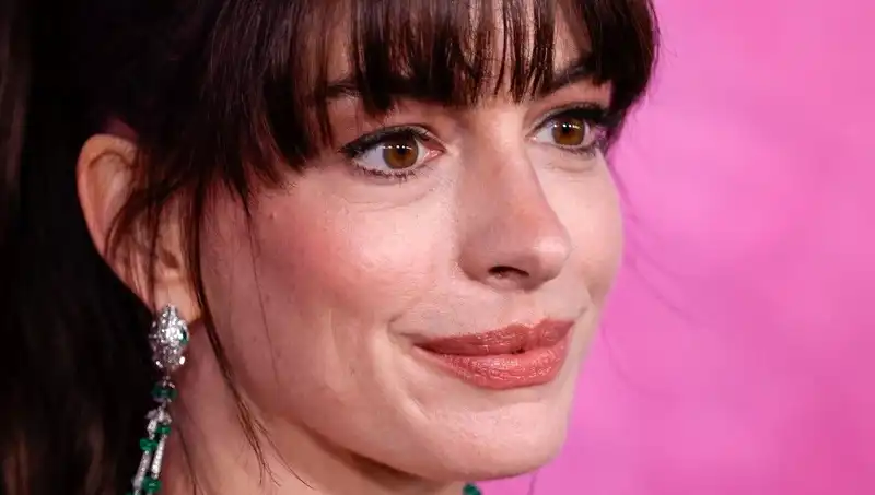 Hollywood’daki Ürkütücü Estetik Trend: Ölü İnsan Derisi Enjeksiyonu