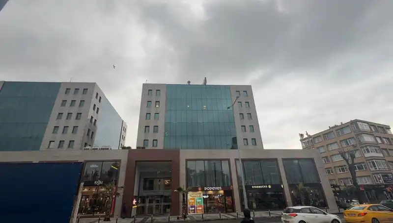 İstanbul'da İBB Medya AŞ'ye Şok Polis Baskını: Bilgisayarlar Ele Geçirildi!