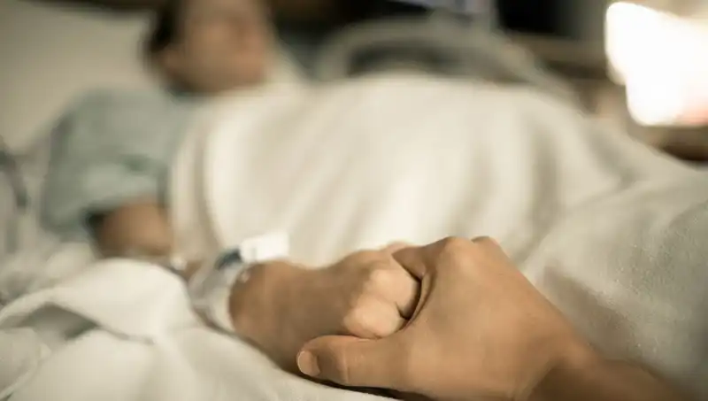 Kanser Belirti Vermeden Yayılabilir: Sessizce Gelişen 5 Ölümcül Kanser Türü