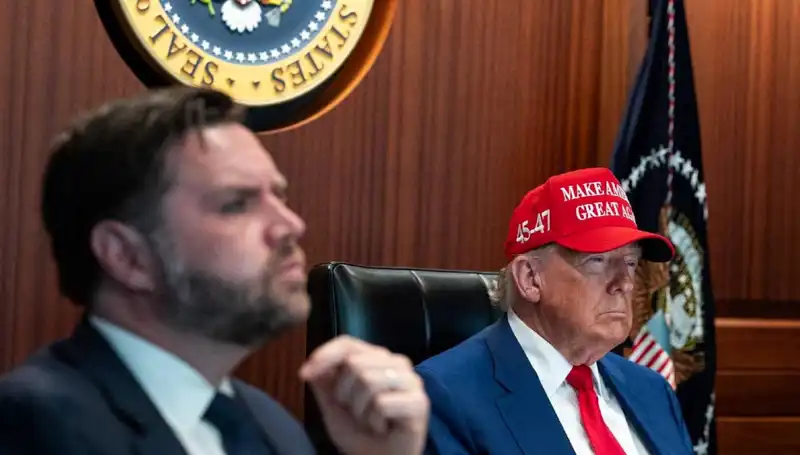 Trump’ın Azil Tasarısı Reddedildi: ABD Siyasetinde Neler Oluyor?