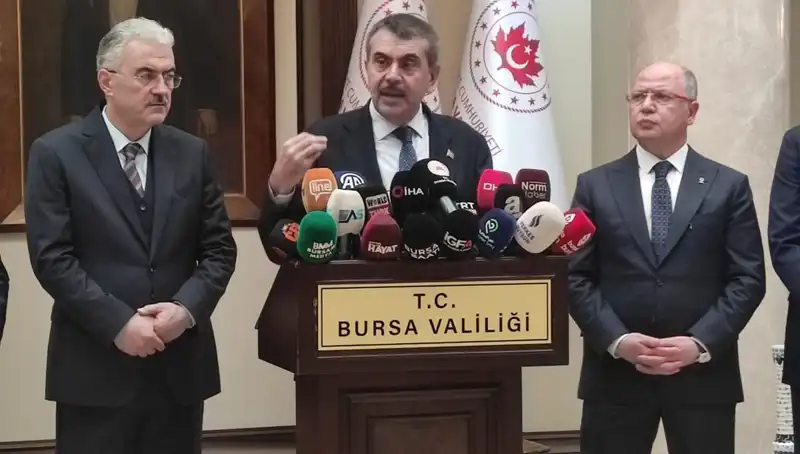 Bakan Tekin'den Protesto Katılımcılarına Şok Yaptırım Uyarısı
