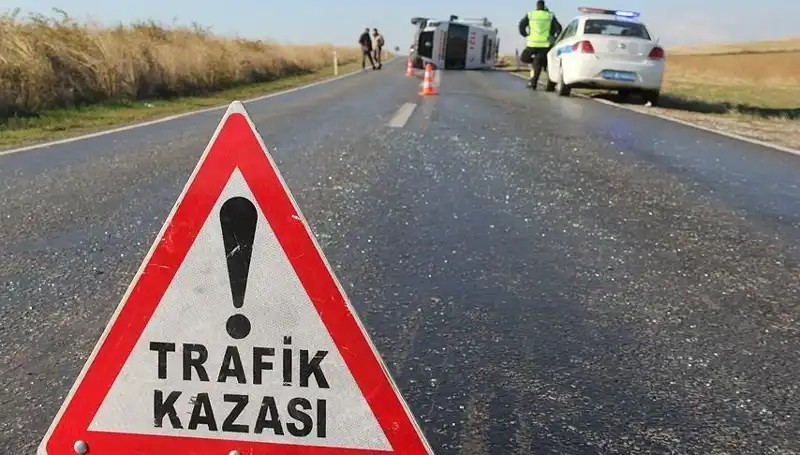 Niğde'de Zincirleme Kaza: 16 Yaralı, Trafik Durumu Felç Oldu