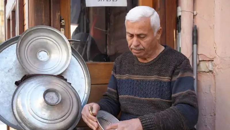 Geçmişin Gözdesi: Zamana Yenik Düşen Mesleklerin Acı Hikayesi